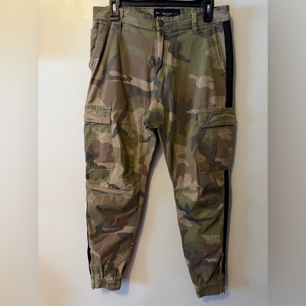 Cotton On Men's Green Camouflage Cargo Jogger Pants
